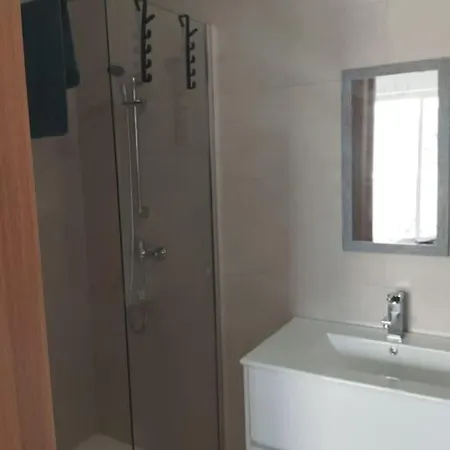 Go Exchange, Block D, 8 Appartement