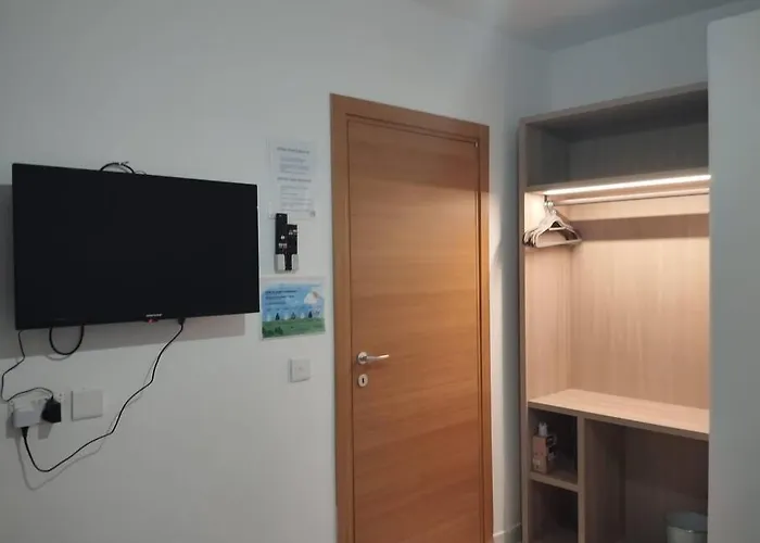 Go Exchange, Block D, 8 St. Paul's Bay